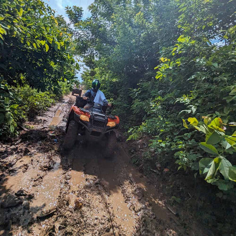 Explora Tierra Bomba en ATV